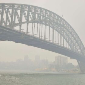 sydney harbour bridge air pollution