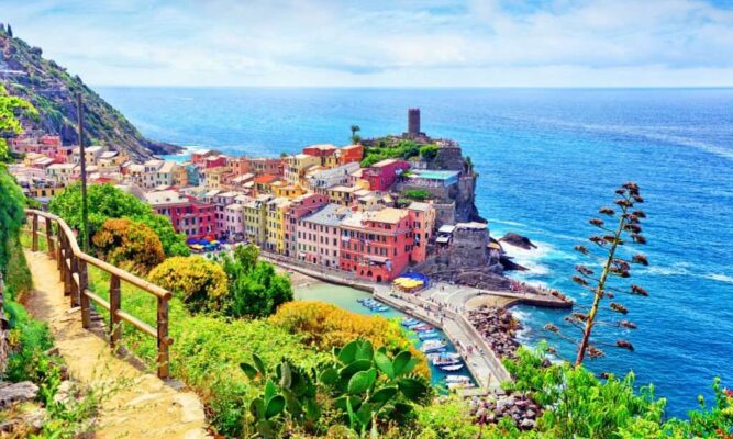 Vernazza town in Cinque Terre, Italy