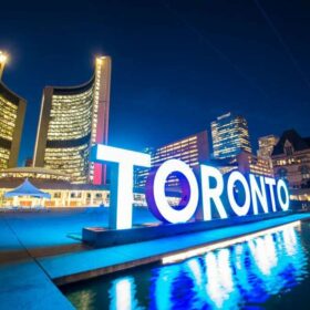 20 Top Tourist Attractions & Things to Do in Toronto