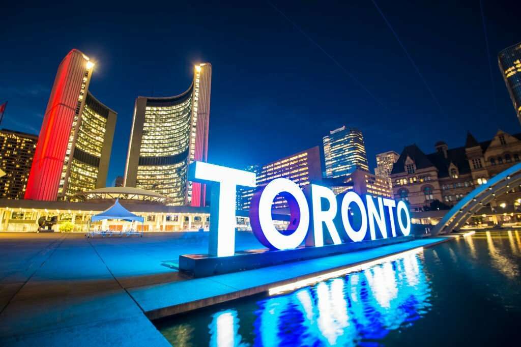 20 Top Tourist Attractions & Things to Do in Toronto